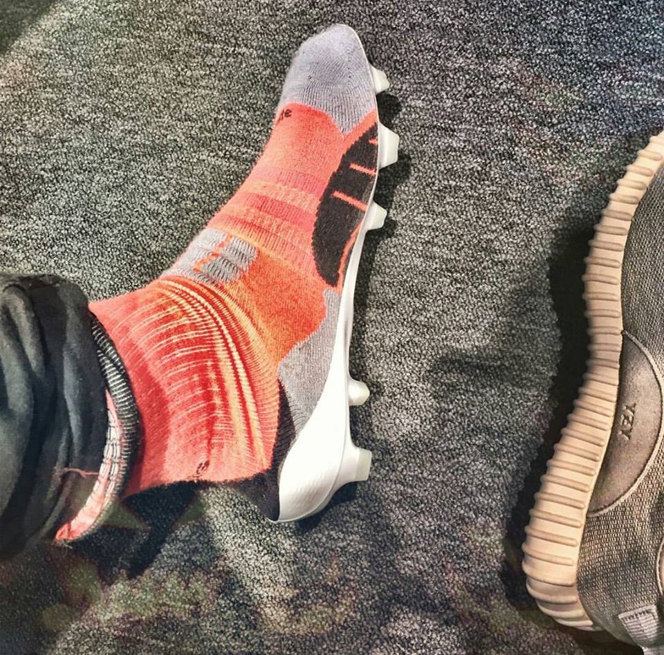 Fußballschuhe mit socken adidas hotsell